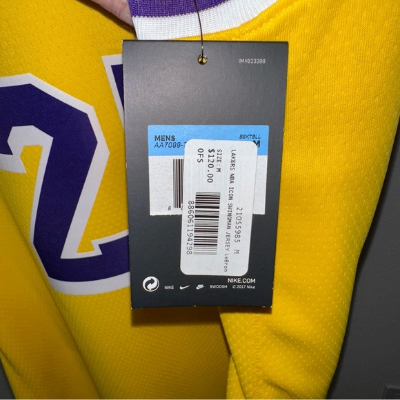 Los Angeles Lakers LeBron James #23 Icon Authentic Jersey - Picture 6 of 10